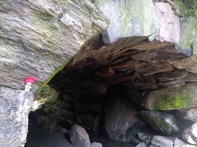 Huddlestone Arch